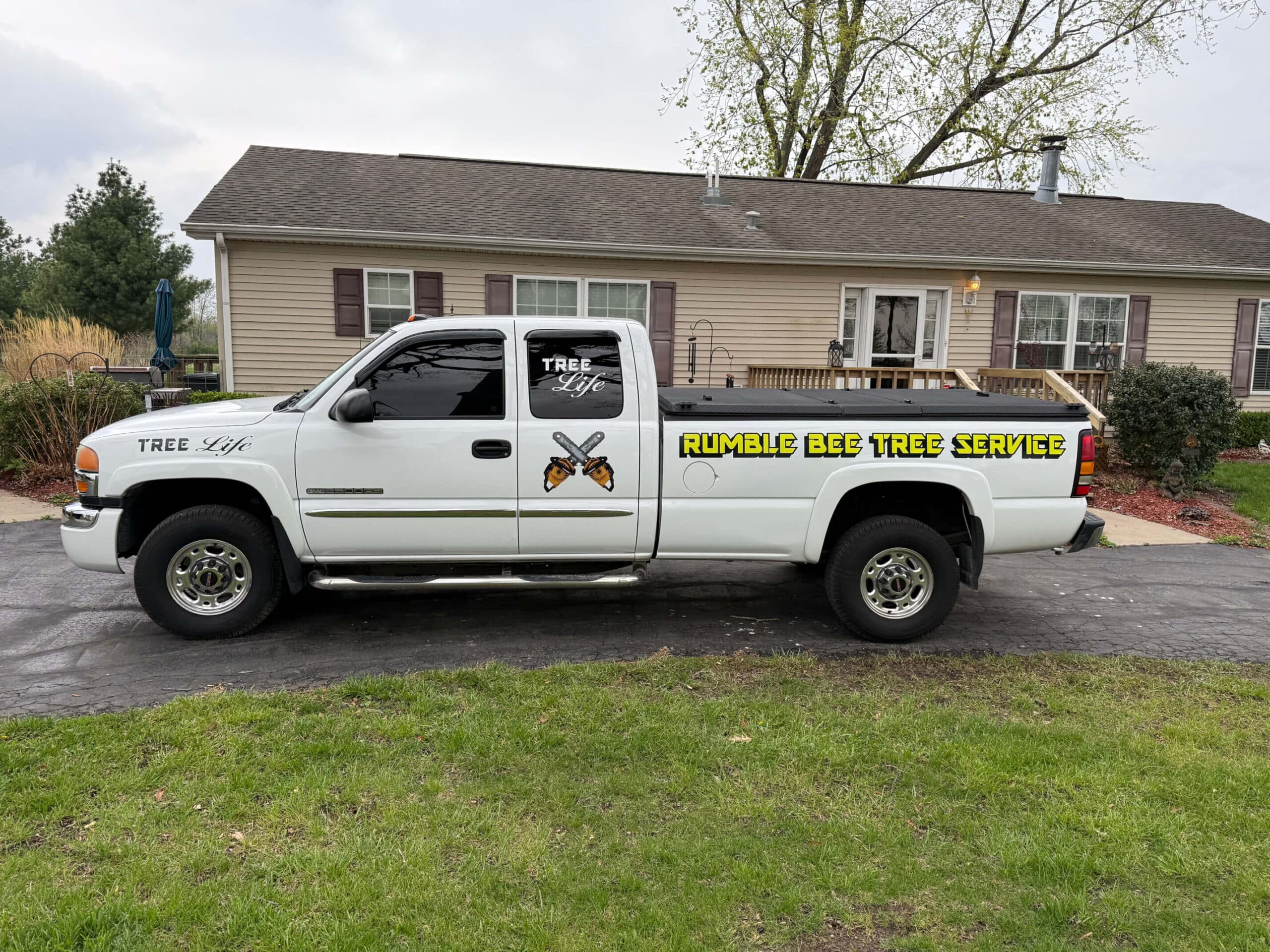 Rumble Bee Tree Service - Service Truck